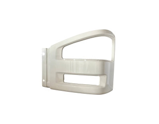 Бампер левая часть (металл.; крашеный, белый) Е5 (3310, 3250) -J6 FAW