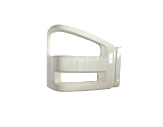 Бампер правая часть (металл.; белый) Е5 (3310, 3250) -J6 FAW